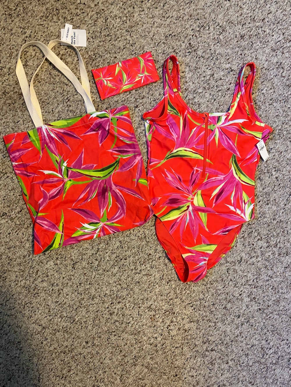 Old Navy 3 piece set  one piece Swimsuit